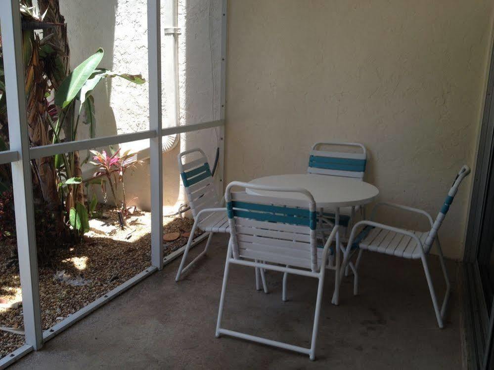 Coconuts Beach Resort Anna Maria Exterior foto